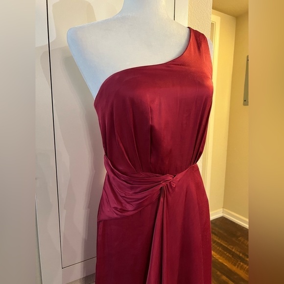 Ritu Kumar Label Wine One-Shoulder Dress - Picture 6 of 13